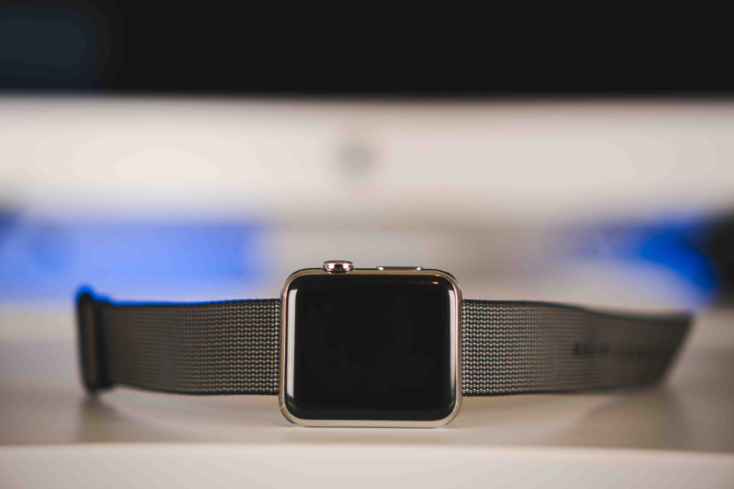 Чи варто ремінці на Епл (Apple) Watch Ultra 49mm носити дітям?